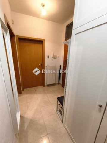 Eladó téglalakás, Budapesten, VIII. kerületben 78 M Ft, 2 szobás