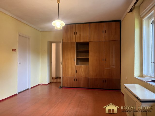 Eladó családi ház, Encsen 21.9 M Ft, 4 szobás