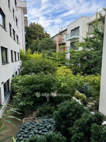 Eladó téglalakás, Budapesten, I. kerületben 152 M Ft, 2 szobás