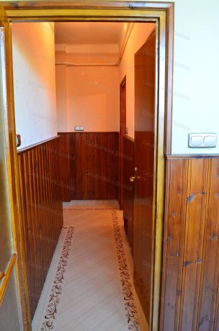 Kiadó téglalakás, albérlet, Szolnokon 160 E Ft / hó, 3 szobás