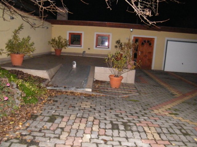 Eladó családi ház, Dunaújvárosban 90 M Ft, 3 szobás