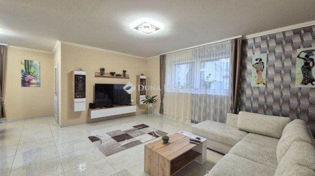 Eladó családi ház, Kecskeméten 249 M Ft, 4 szobás