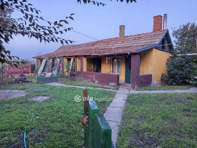 Eladó családi ház, Tiszavárkonyban 27.9 M Ft, 2+1 szobás