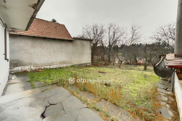 Eladó családi ház, Egerben 23 M Ft, 3 szobás