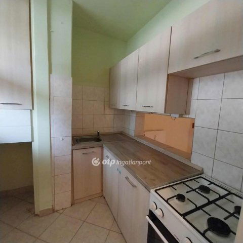 Kiadó téglalakás, albérlet, Nyíregyházán 120 E Ft / hó