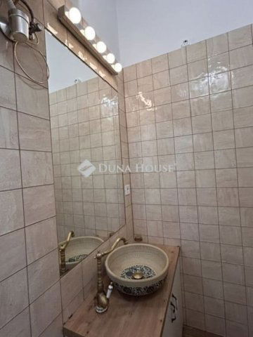 Eladó téglalakás, Budapesten, XII. kerületben 74.9 M Ft