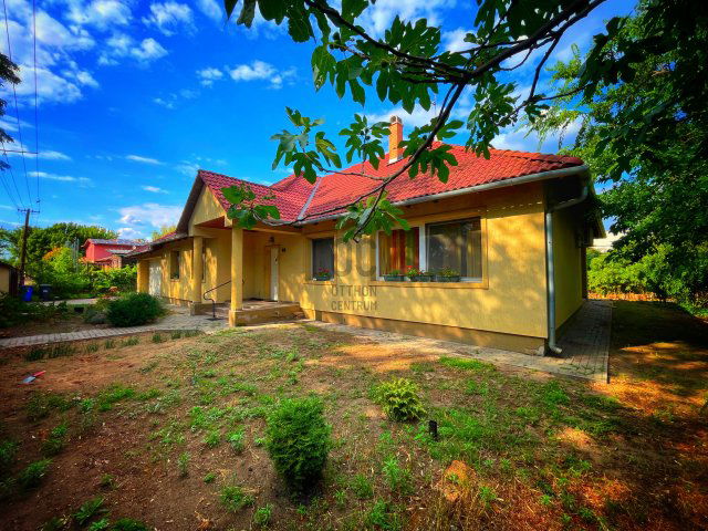 Eladó családi ház, Kecskeméten 84.9 M Ft, 5 szobás