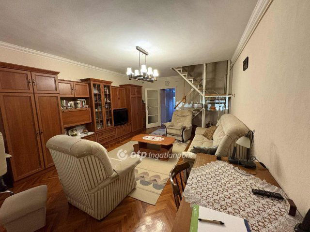 Eladó sorház, Gyulán 54 M Ft, 3+1 szobás / költözzbe.hu