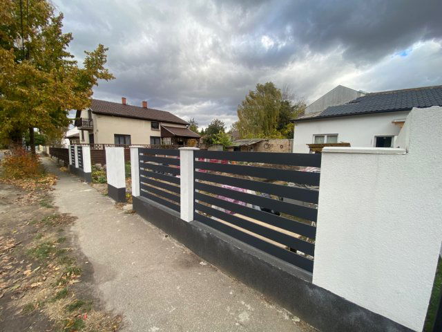 Eladó családi ház, Budapesten, XVIII. kerületben 50 M Ft