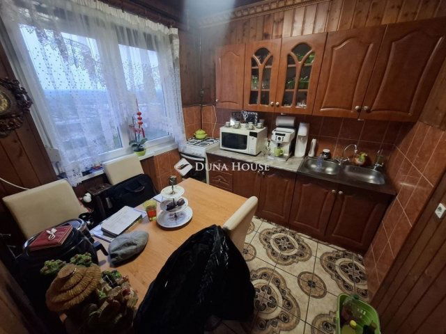 Eladó panellakás, Kiskunfélegyházán 30.9 M Ft, 2 szobás