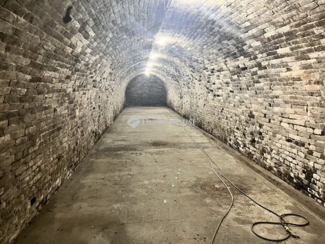 Eladó hotel, Bólyban 220 M Ft, 9 szobás / költözzbe.hu