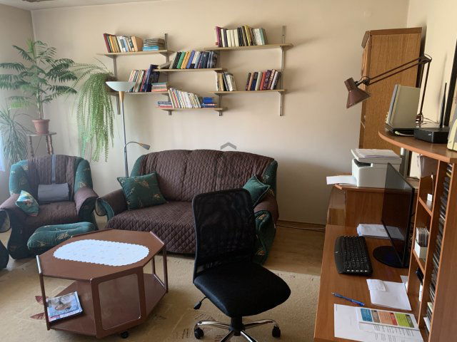 Eladó családi ház, Szirmabesenyőn 79.5 M Ft, 5 szobás