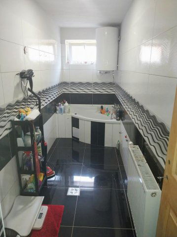 Eladó családi ház, Szákszenden 36.45 M Ft, 3 szobás