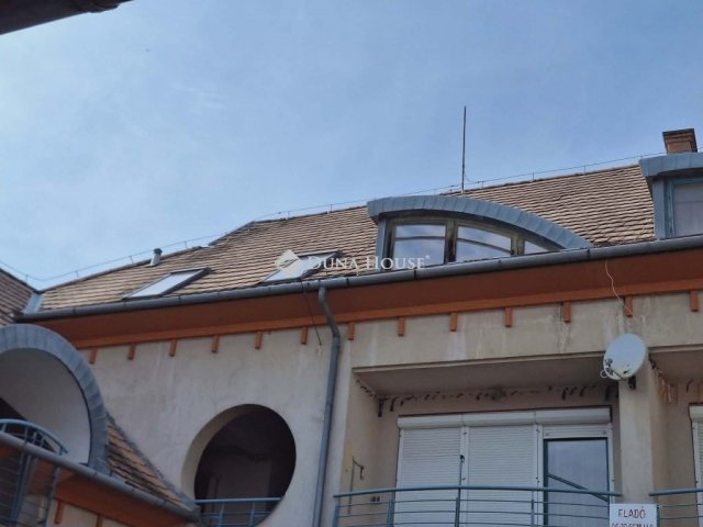 Eladó téglalakás, Harkányban 84 M Ft, 3 szobás