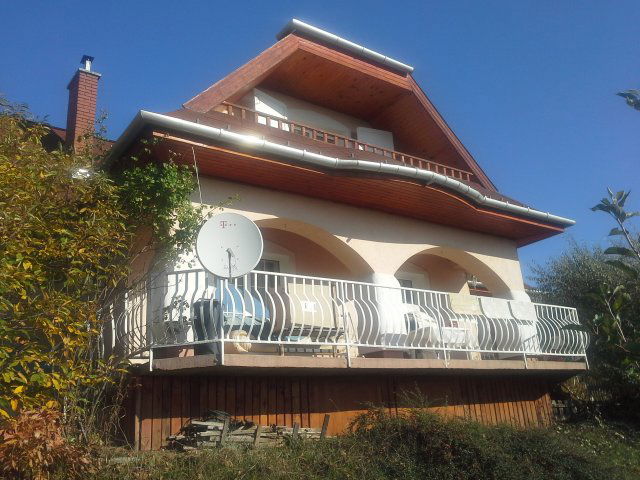 Eladó családi ház, Bükkzsércen 109.99 M Ft, 5+1 szobás