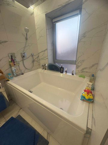 Eladó családi ház, Nyíregyházán 270 M Ft, 8+2 szobás