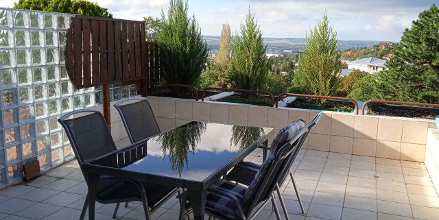 Kiadó téglalakás, albérlet, Pécsett 280 E Ft / hó, 3 szobás