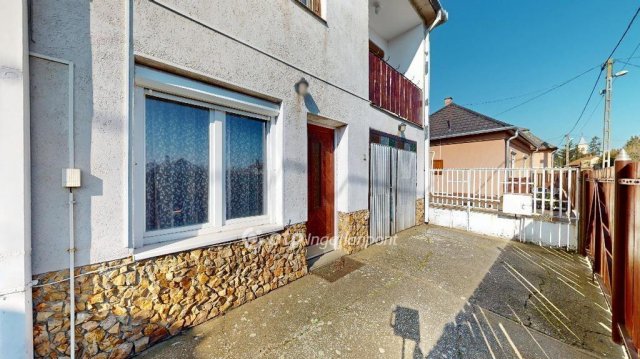 Eladó családi ház, Gégényen 32.9 M Ft, 5 szobás