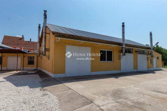 Eladó ipari ingatlan, Solton 533.4 M Ft / költözzbe.hu