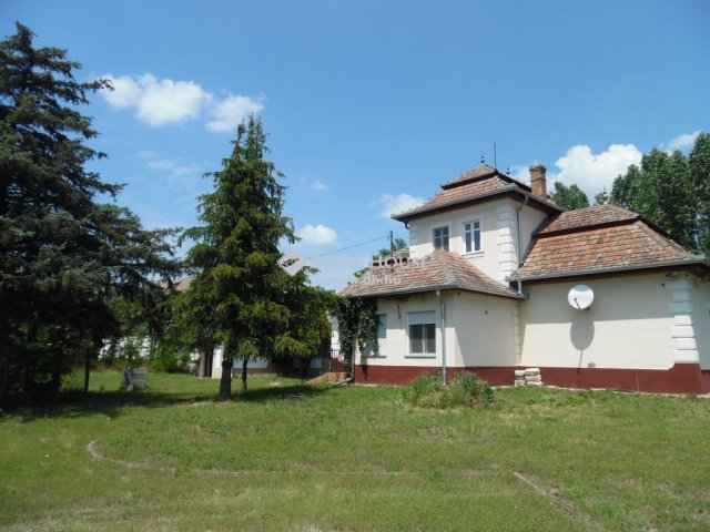 Eladó családi ház, Csengődön 74.9 M Ft, 5 szobás