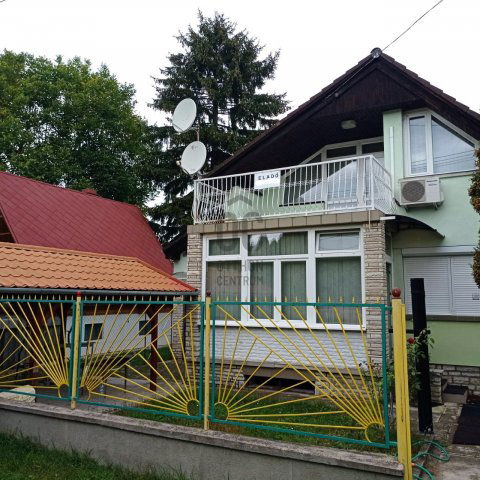 Eladó családi ház, Balatonvilágoson 110 M Ft, 5 szobás