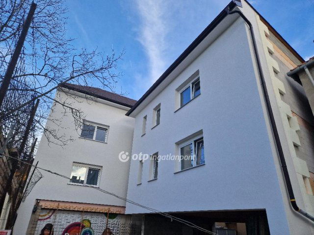 Eladó iroda, Sopronban 120 M Ft / költözzbe.hu