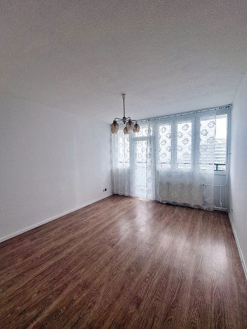 Eladó téglalakás, Tapolcán 49.9 M Ft, 2+1 szobás