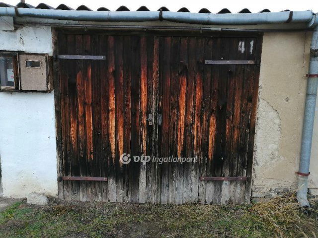 Eladó garázs, Salgótarjánban 4 M Ft / költözzbe.hu