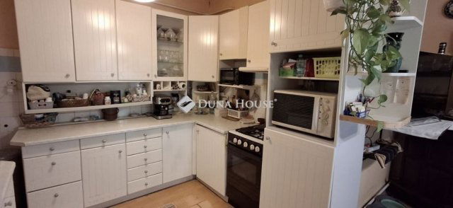 Eladó családi ház, Taksonyon 71 M Ft, 5 szobás