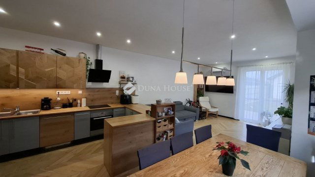 Eladó ikerház, Ócsán 110 M Ft, 4 szobás / költözzbe.hu