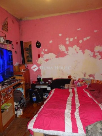 Eladó családi ház, Szigethalmon 44.999 M Ft, 2+1 szobás