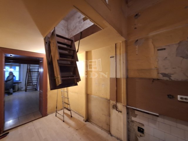 Eladó téglalakás, Budapesten, VIII. kerületben, Baross utcában