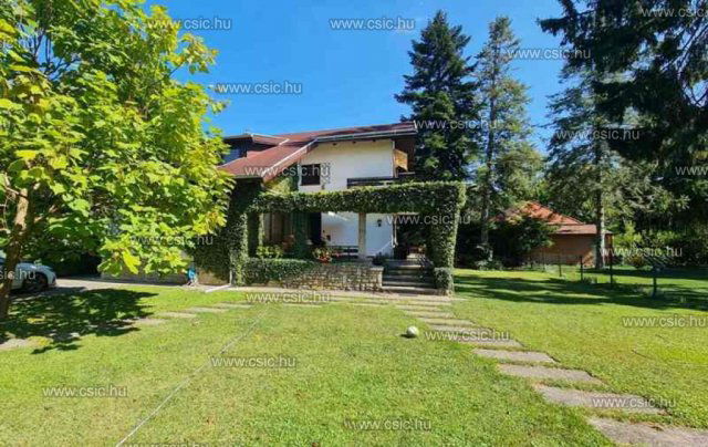 Eladó családi ház, Budapesten, III. kerületben 375 M Ft