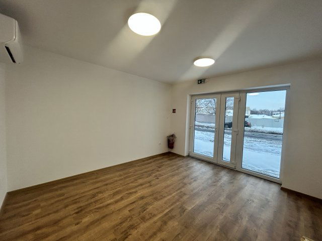 Kiadó üzlethelyiség, Nyíregyházán 90 E Ft / hó, 2 szobás