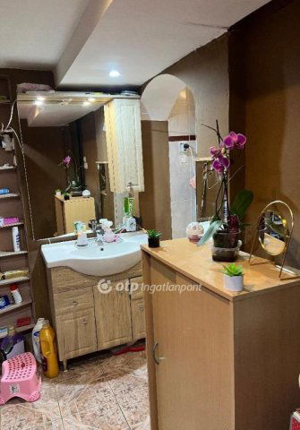 Eladó családi ház, Zsákán 9.7 M Ft, 3 szobás