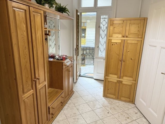 Eladó téglalakás, Budapesten, VII. kerületben 149 M Ft, 4 szobás