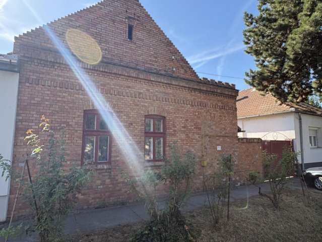 Eladó családi ház, Hódmezővásárhelyen 21.9 M Ft, 3 szobás
