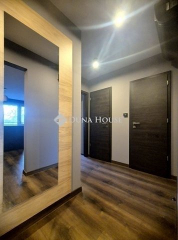 Eladó panellakás, Budapesten, III. kerületben 82.9 M Ft, 3 szobás