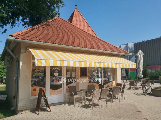 Eladó üzlethelyiség, Kunszentmártonban 39.99 M Ft