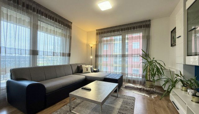 Eladó téglalakás, Debrecenben 99.5 M Ft, 3 szobás