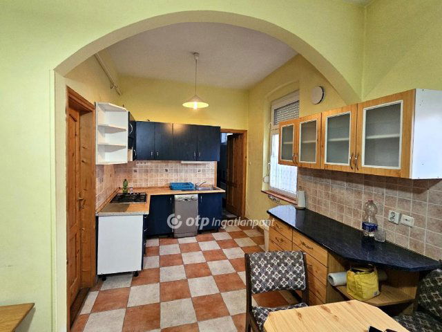 Eladó családi ház, Kalocsán 38 M Ft, 2 szobás