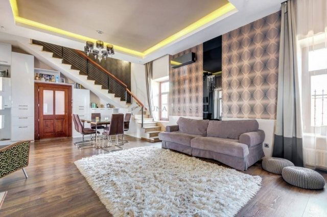 Eladó családi ház, Dabason 249 M Ft, 8 szobás