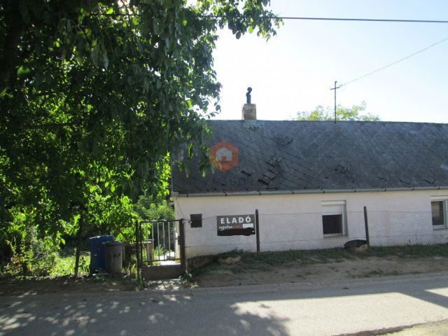 Eladó családi ház, Birjánon 10 M Ft, 2 szobás