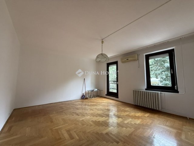 Eladó panellakás, Budapesten, III. kerületben 64.9 M Ft, 2 szobás