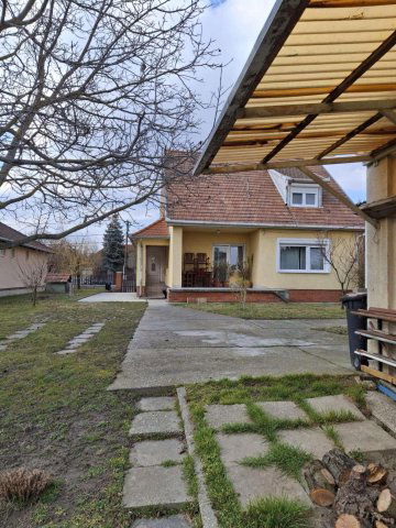 Eladó családi ház, Győrött 89.9 M Ft, 4+2 szobás