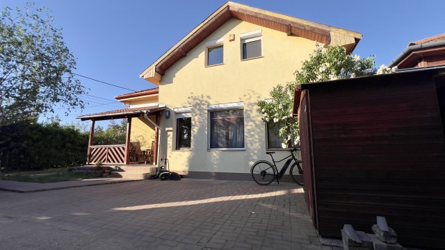 Eladó ikerház, Taksonyon 87.9 M Ft, 5 szobás