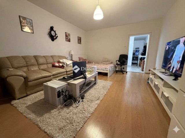 Eladó panellakás, Budapesten, X. kerületben, Állomás utcában