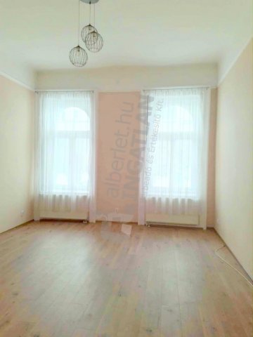 Kiadó téglalakás, albérlet, V. kerületben, Kálmán Imre utcában
