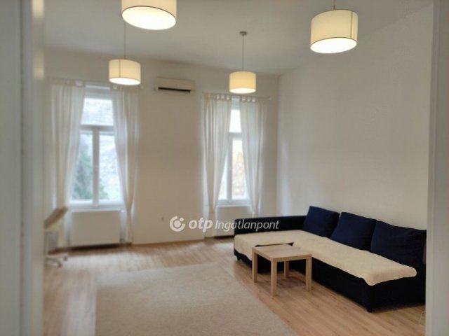 Eladó téglalakás, Budapesten, VIII. kerületben 124 M Ft