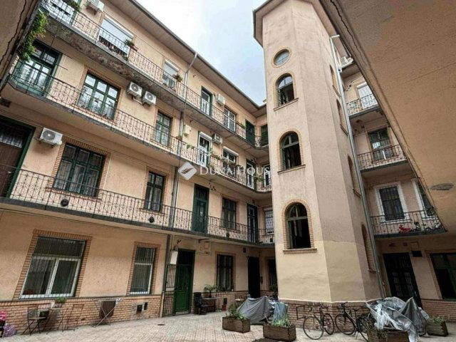 Eladó téglalakás, Budapesten, VII. kerületben 43.9 M Ft